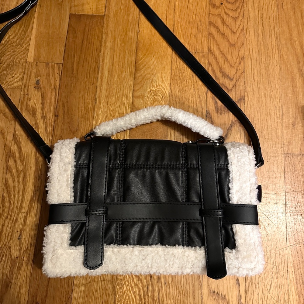 Cute fur trim crossbody/ handbag